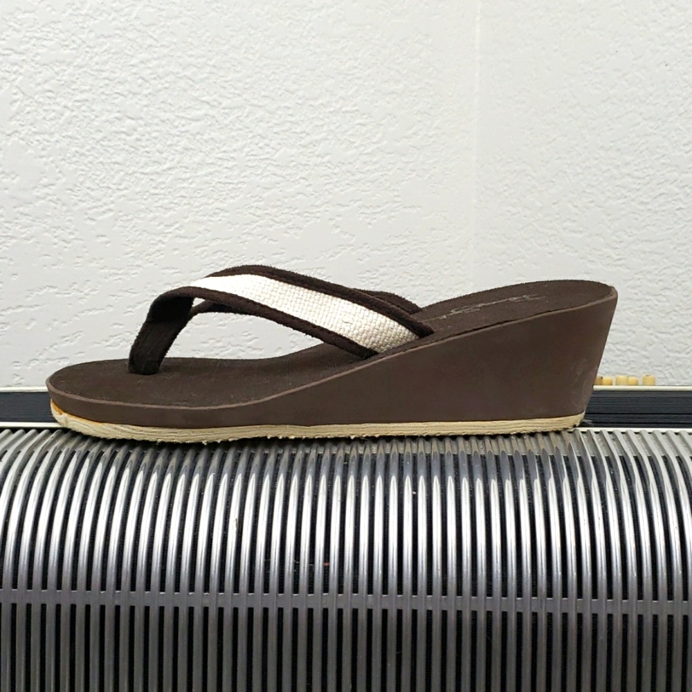 ALMOST NEW PANAMA JACK BROWN & IVORY WEDGE FLIP FLOP SANDALS SIZE 10